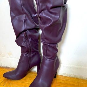 Christian Siriano size 6 boots plum